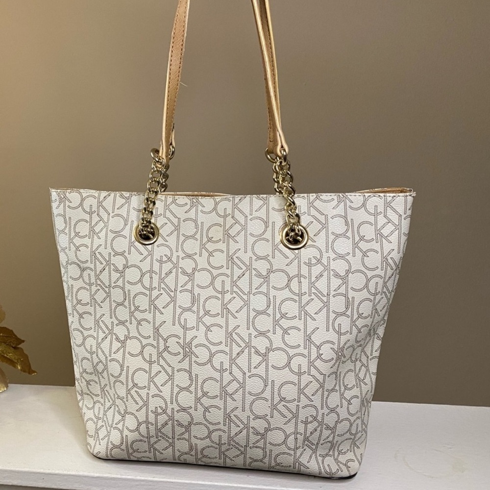 Calvin Klein Tote Monogram Pattern Ivory Cream Shoulder Bag - Picture 2 of 5